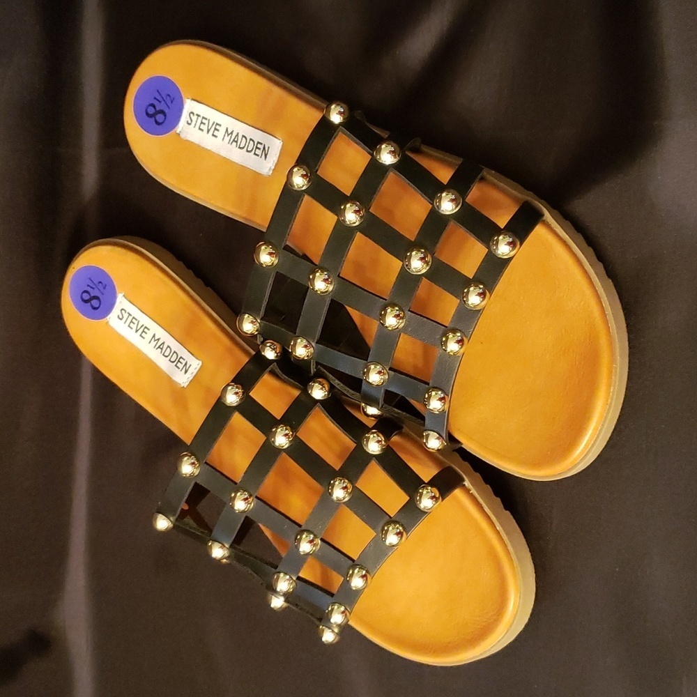 Steve Madden Beil Sandals, NWT, Cage Weave with Rounded Gold Studs